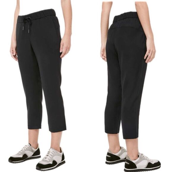 lululemon athletica Pants - Lululemon On The Fly Crop *Woven